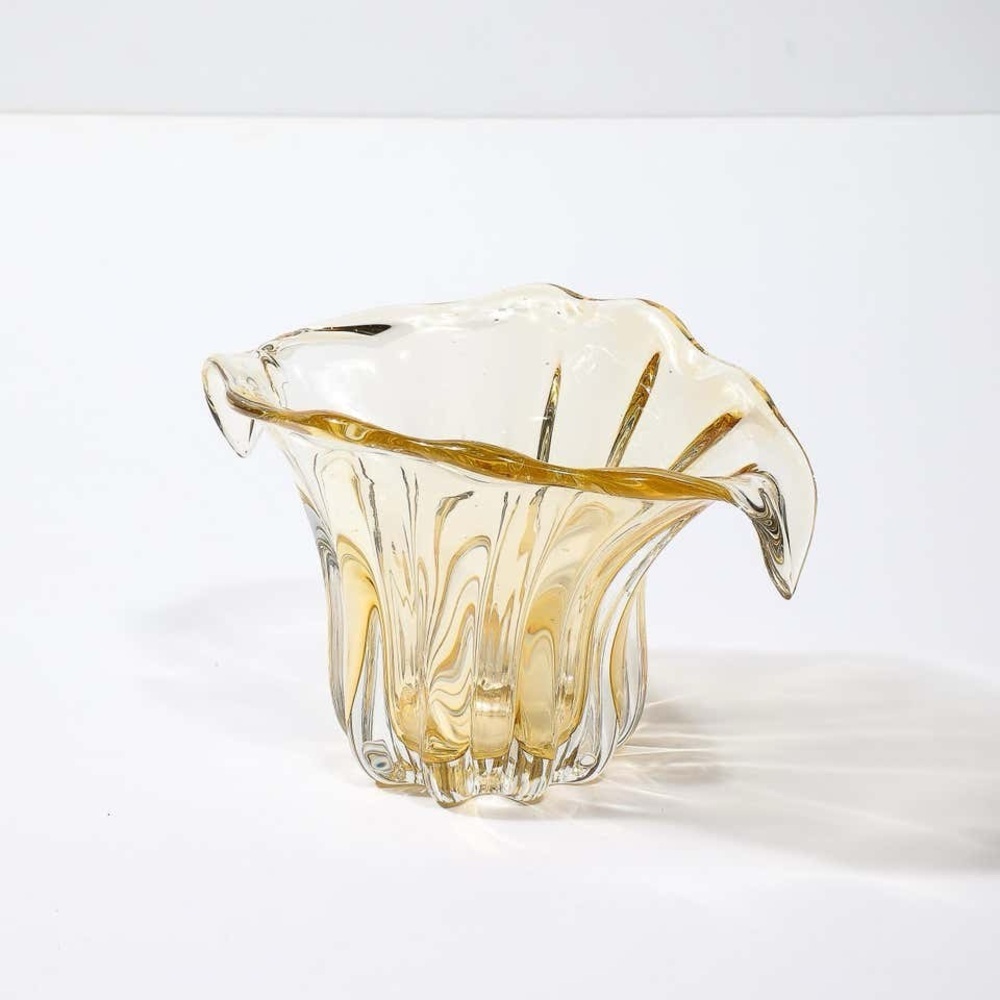 Mid-Century Modernist Hand-Blown Murano Glass Fluted Vase in Citrine​​ - Picture 5 of 9